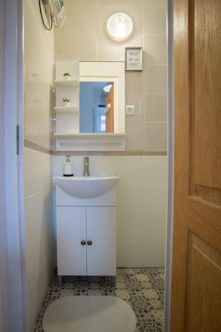 Cozy Studio With Air Condition Freshly Renovated Budapest Eksteriør bilde